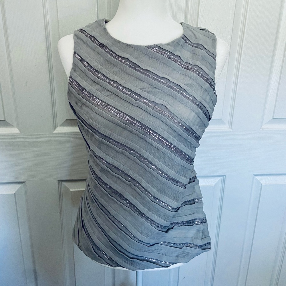 Ann taylor sleeveless top